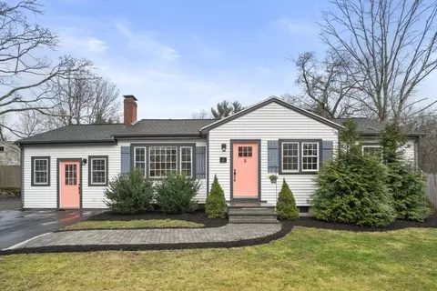 5 Dickerman Rd, Easton, MA 02356