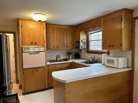 Kitchen - 2 Prentiss Rd, Danvers, MA 01923 photo 1 of 1