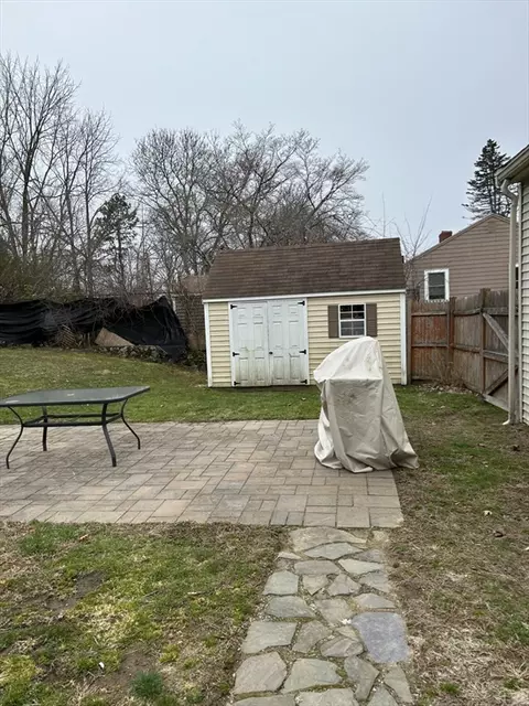 Exterior - 2 Prentiss Rd, Danvers, MA 01923 photo 3 of 5