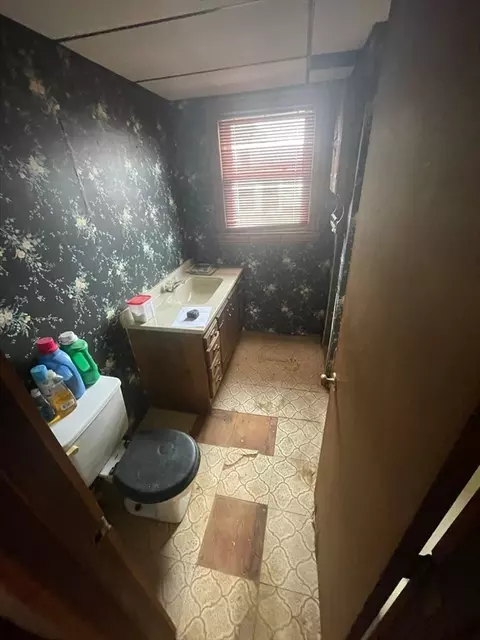 Bath - 32 Eagle St, Ware, MA 01082 photo 2 of 4