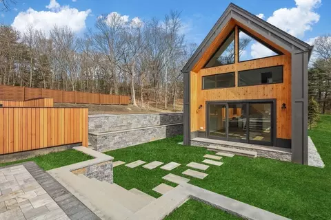 Exterior - 23 Dwight Rd, Needham, MA 02492 photo 8 of 10