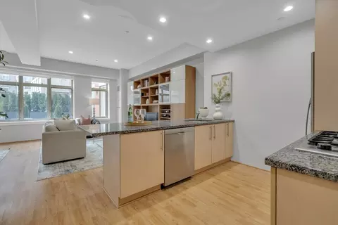 35 Fay St #209, Boston, MA 02118