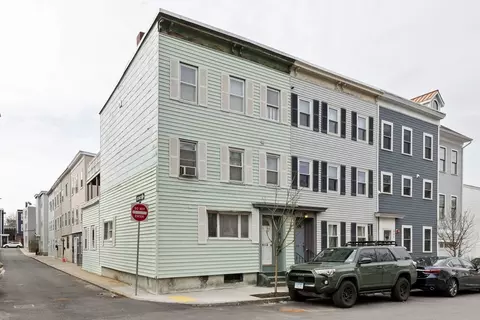 613 E 2nd St, Boston, MA 02127