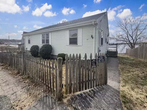 61 Anna Rd, Weymouth, MA 02191