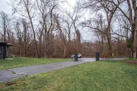 Exterior - 96 Almira Rd, Springfield, MA 01119 photo 7 of 7