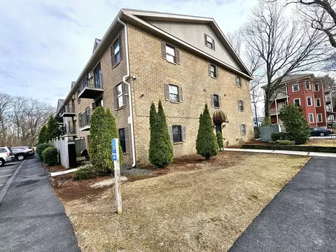 Exterior - 80 Stanton St #28, Worcester, MA 01605 photo 1 of 4