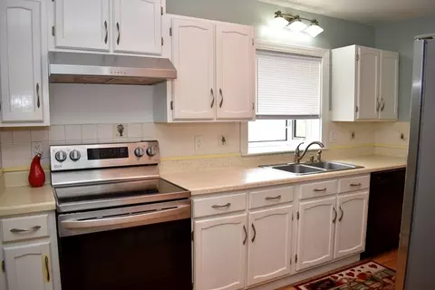 391 Ashers Path E, Mashpee, MA 02649 photo 4