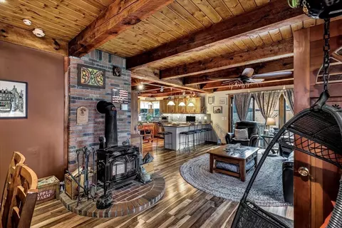 Living - 61 Cayuga Ave, Mashpee, MA 02649 photo 3 of 7
