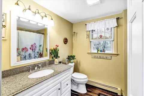 Bath - 61 Cayuga Ave, Mashpee, MA 02649 photo 3 of 3