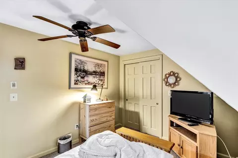 Bedroom - 61 Cayuga Ave, Mashpee, MA 02649 photo 11 of 11