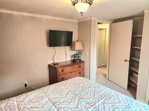 Bedroom - 49 Edward Rd, Townsend, MA 01469 photo 6 of 6