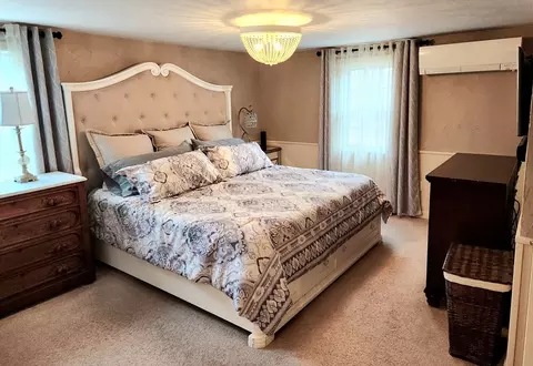 Bedroom - 49 Edward Rd, Townsend, MA 01469 photo 2 of 6