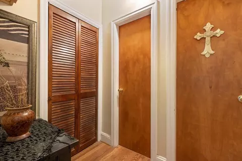 Entry Way - 62 Sylvester St, Springfield, MA 01101 photo 1 of 1