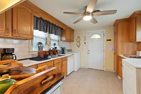 Kitchen - 62 Sylvester St, Springfield, MA 01101 photo 1 of 7