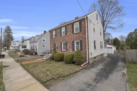 Exterior - 36 Fairview Rd, Stoneham, MA 02180 photo 3 of 11