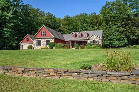 51 Loudville Rd, Northampton, MA 01060