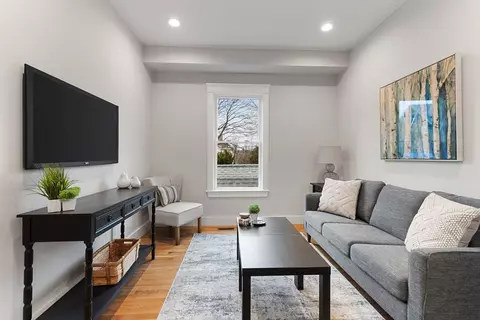 Living - 49-51 Prescott St #51A, Everett, MA 02149 photo 2 of 3