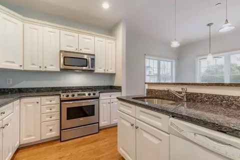 Kitchen - 2 Indian Woods Way #2, Canton, MA 02021 photo 1 of 3