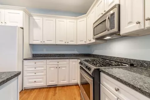Kitchen - 2 Indian Woods Way #2, Canton, MA 02021 photo 2 of 3