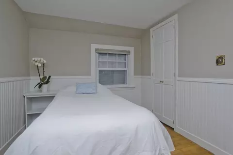Bedroom - 6 Venture Dr, Springfield, MA 01119 photo 7 of 8