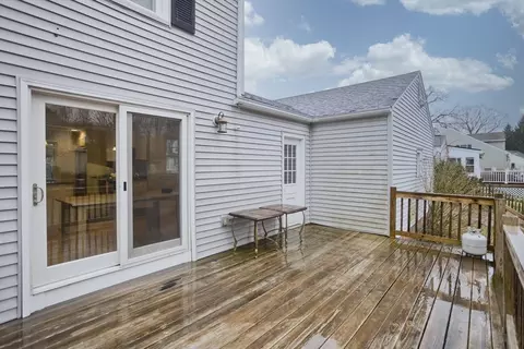 Exterior - 6 Venture Dr, Springfield, MA 01119 photo 4 of 5