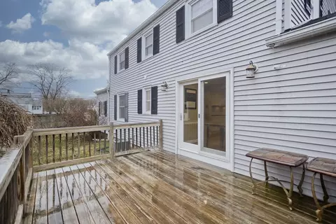 Exterior - 6 Venture Dr, Springfield, MA 01119 photo 5 of 5