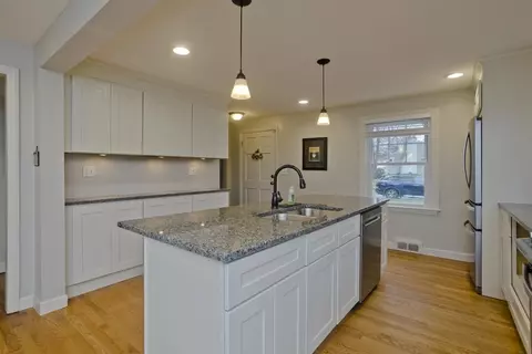 Kitchen - 6 Venture Dr, Springfield, MA 01119 photo 4 of 9