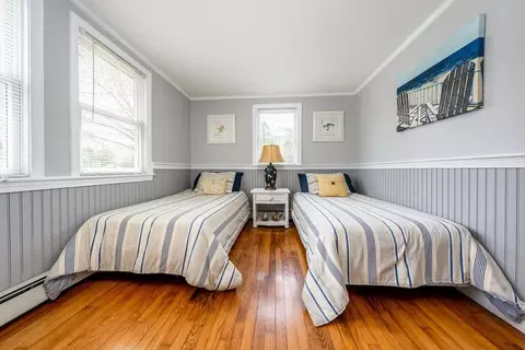 Bedroom - 492 Scudder Ave, Barnstable, MA 02601 photo 2 of 3