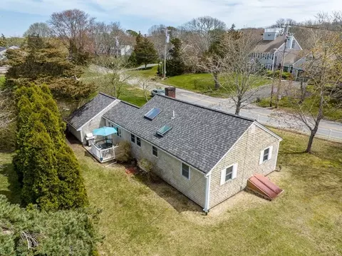 Exterior - 492 Scudder Ave, Barnstable, MA 02601 photo 5 of 8