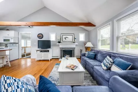 Living - 492 Scudder Ave, Barnstable, MA 02601 photo 2 of 5