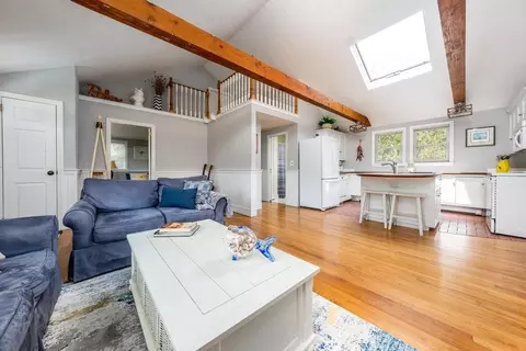 Living - 492 Scudder Ave, Barnstable, MA 02601 photo 4 of 5