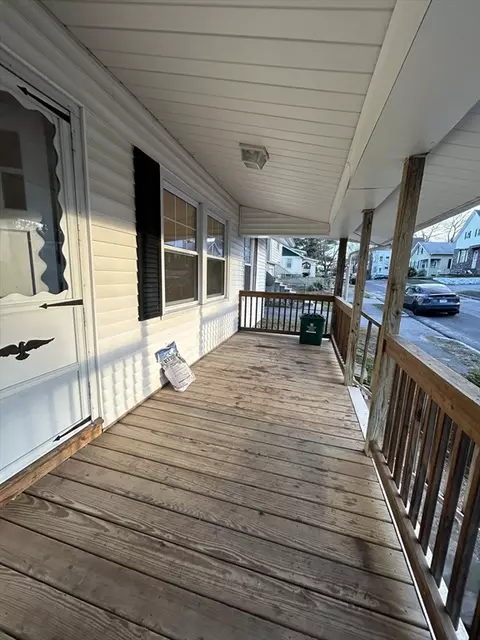 Exterior - 63 Warner Ave, Worcester, MA 01604 photo 4 of 5