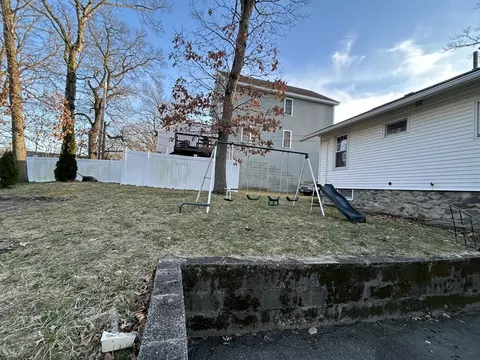 Exterior - 63 Warner Ave, Worcester, MA 01604 photo 3 of 5