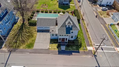 266 Middlesex St, North Andover, MA 01845