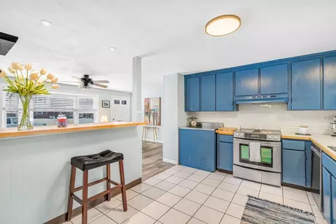 Kitchen - 4 Temi Rd, Hudson, MA 01749 photo 1 of 3