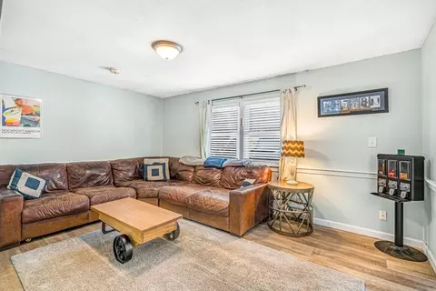 Living - 4 Temi Rd, Hudson, MA 01749 photo 4 of 4