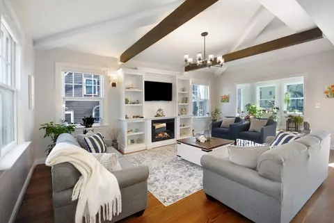 Living - 38 Gray St, Arlington, MA 02476 photo 2 of 8