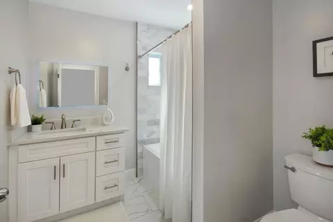 Bath - 38 Gray St, Arlington, MA 02476 photo 3 of 4