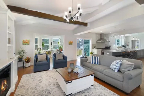 Living - 38 Gray St, Arlington, MA 02476 photo 6 of 8