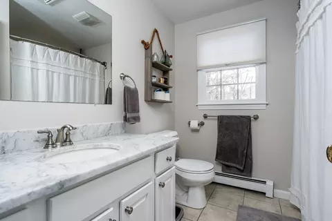 Bath - 20 Yardarm Dr, Mashpee, MA 02649 photo 2 of 2
