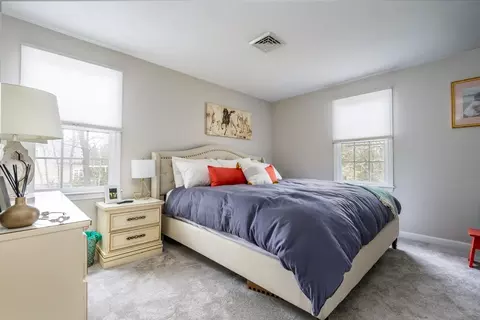 Bedroom - 20 Yardarm Dr, Mashpee, MA 02649 photo 1 of 7