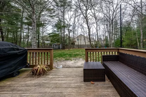 Exterior - 20 Yardarm Dr, Mashpee, MA 02649 photo 12 of 15