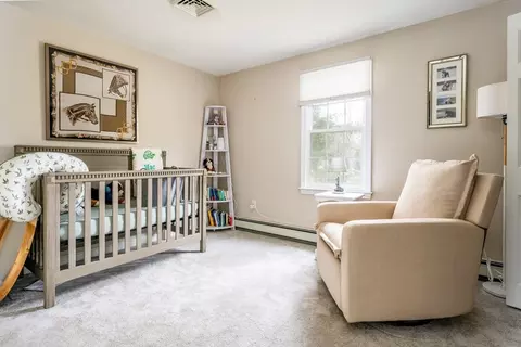 Bedroom - 20 Yardarm Dr, Mashpee, MA 02649 photo 5 of 7