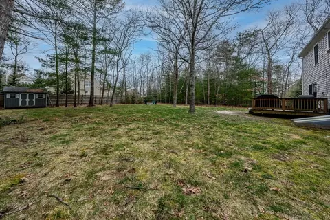 Exterior - 20 Yardarm Dr, Mashpee, MA 02649 photo 8 of 15