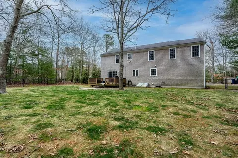 Exterior - 20 Yardarm Dr, Mashpee, MA 02649 photo 9 of 15