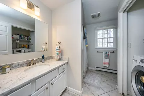 Bath - 20 Yardarm Dr, Mashpee, MA 02649 photo 1 of 2