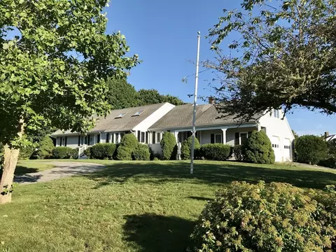 7 Oxford Dr, Barnstable, MA 02635