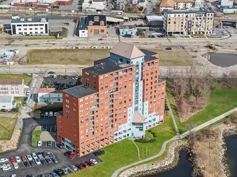 View/Area - 750 Davol St #1216, Fall River, MA 02720 photo 6 of 9
