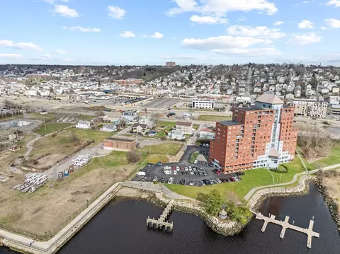 View/Area - 750 Davol St #1216, Fall River, MA 02720 photo 8 of 9