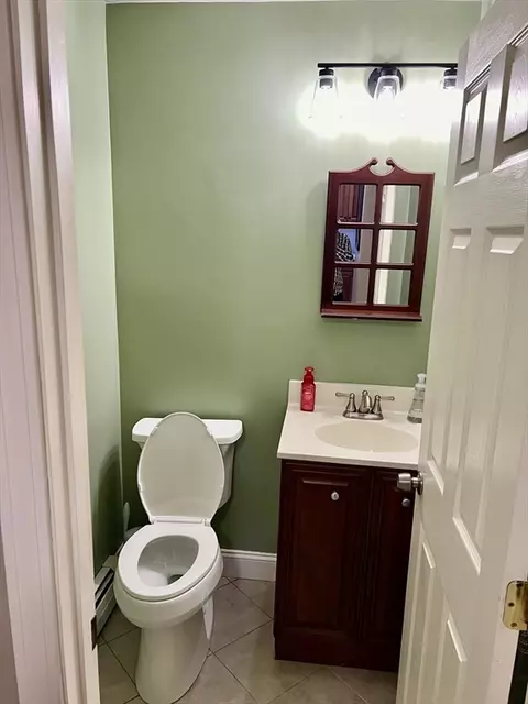 Bath - 311 Bridle Path, Worcester, MA 01604 photo 1 of 4